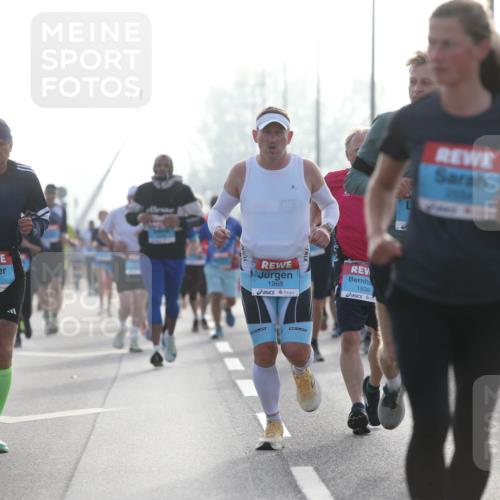 03.10.2026 - Köhlbrandbrückenlauf Jannik Wohlers http://msf.ph/oto/10705267 03.10.2026 09:18:12 Position 3 2, 195, 2669, 1969, 1968, 1839, 111 meine-sportfotos.de