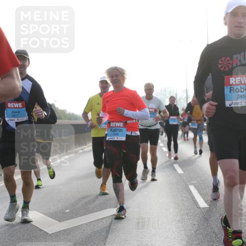 03.10.2026 - Köhlbrandbrückenlauf Jannik Wohlers http://msf.ph/oto/10705368 03.10.2026 09:18:25 Position 3 2626, 3817, 1546, 2419, 1419 meine-sportfotos.de