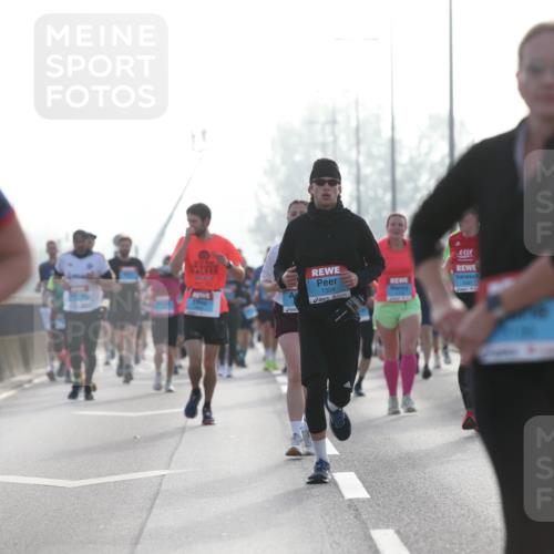 03.10.2026 - Köhlbrandbrückenlauf Jannik Wohlers http://msf.ph/oto/10705387 03.10.2026 09:18:28 Position 3 1304 meine-sportfotos.de