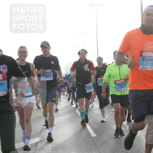 03.10.2026 - Köhlbrandbrückenlauf Jannik Wohlers http://msf.ph/oto/10705470 03.10.2026 09:18:46 Position 3 1778, 39, 3760, 1587, 1504 meine-sportfotos.de