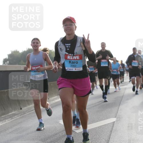03.10.2026 - Köhlbrandbrückenlauf Jannik Wohlers http://msf.ph/oto/10705511 03.10.2026 09:18:53 Position 3 2, 2304, 2062 meine-sportfotos.de