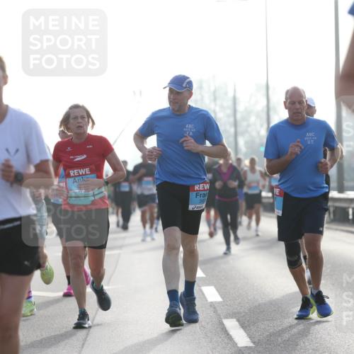 03.10.2026 - Köhlbrandbrückenlauf Jannik Wohlers http://msf.ph/oto/10705571 03.10.2026 09:19:05 Position 3 2015, 2, 0, 2015, 2, 0, 20 meine-sportfotos.de