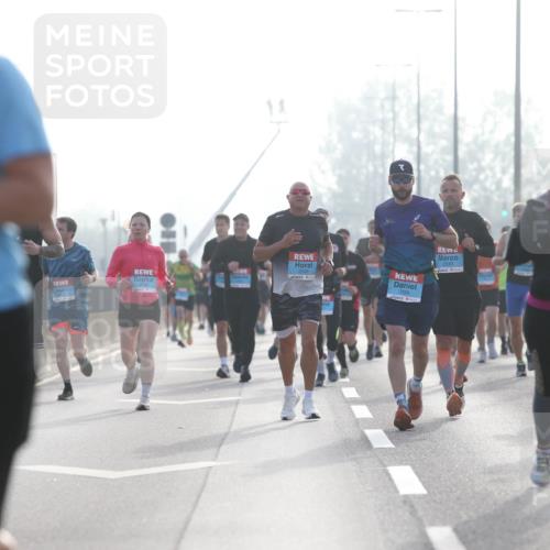 03.10.2026 - Köhlbrandbrückenlauf Jannik Wohlers http://msf.ph/oto/10705597 03.10.2026 09:19:09 Position 3 2510, 1535, 2491 meine-sportfotos.de