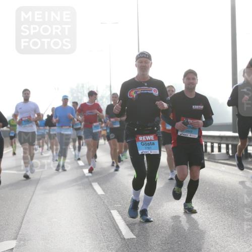 03.10.2026 - Köhlbrandbrückenlauf Jannik Wohlers http://msf.ph/oto/10705637 03.10.2026 09:19:21 Position 3 1781, 2849, 2494 meine-sportfotos.de