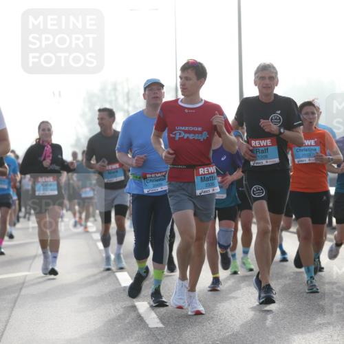03.10.2026 - Köhlbrandbrückenlauf Jannik Wohlers http://msf.ph/oto/10705640 03.10.2026 09:19:23 Position 3 3141, 2509, 2553, 1208, 2335, 2918 meine-sportfotos.de