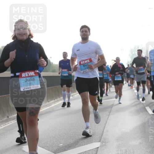 03.10.2026 - Köhlbrandbrückenlauf Jannik Wohlers http://msf.ph/oto/10705646 03.10.2026 09:19:24 Position 3 1955, 3141, 30, 11 meine-sportfotos.de