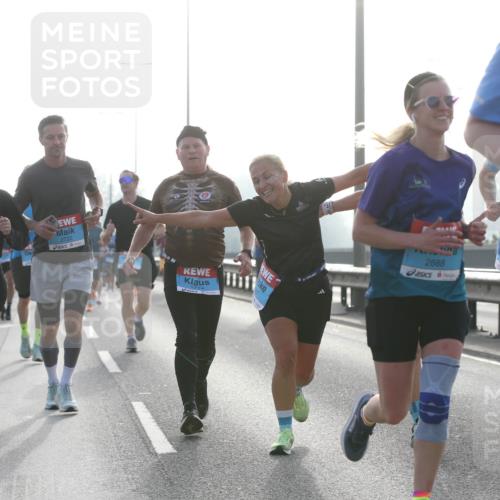 03.10.2026 - Köhlbrandbrückenlauf Jannik Wohlers http://msf.ph/oto/10705676 03.10.2026 09:19:28 Position 3 2171, 2722, 11111, 2688, 250 meine-sportfotos.de