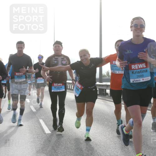 03.10.2026 - Köhlbrandbrückenlauf Jannik Wohlers http://msf.ph/oto/10705681 03.10.2026 09:19:28 Position 3 2722, 2171, 2553, 2688, 131 meine-sportfotos.de