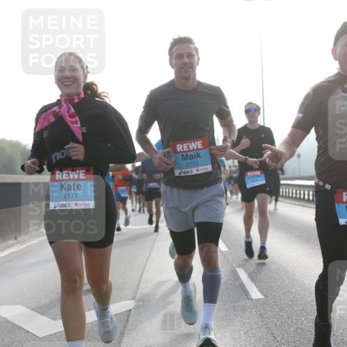 03.10.2026 - Köhlbrandbrückenlauf Jannik Wohlers http://msf.ph/oto/10705706 03.10.2026 09:19:29 Position 3 2723, 2171, 2722, 1774 meine-sportfotos.de