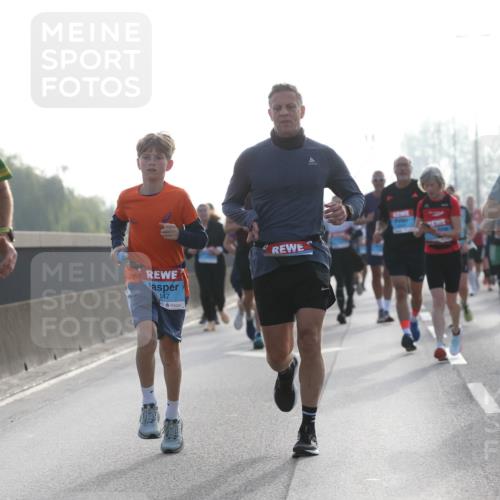 03.10.2026 - Köhlbrandbrückenlauf Jannik Wohlers http://msf.ph/oto/10705736 03.10.2026 09:19:32 Position 3 1201, 147 meine-sportfotos.de