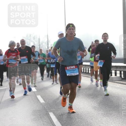 03.10.2026 - Köhlbrandbrückenlauf Jannik Wohlers http://msf.ph/oto/10705753 03.10.2026 09:19:34 Position 3 2503 meine-sportfotos.de