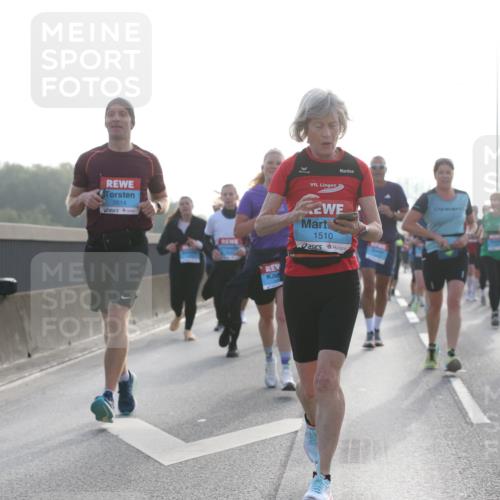 03.10.2026 - Köhlbrandbrückenlauf Jannik Wohlers http://msf.ph/oto/10705767 03.10.2026 09:19:38 Position 3 2614, 1510 meine-sportfotos.de