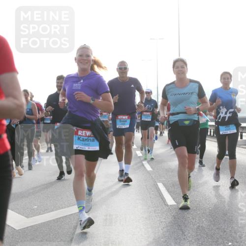 03.10.2026 - Köhlbrandbrückenlauf Jannik Wohlers http://msf.ph/oto/10705775 03.10.2026 09:19:39 Position 3 1510, 1442, 2404 meine-sportfotos.de