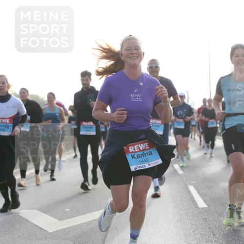 03.10.2026 - Köhlbrandbrückenlauf Jannik Wohlers http://msf.ph/oto/10705777 03.10.2026 09:19:40 Position 3 1630, 1442 meine-sportfotos.de
