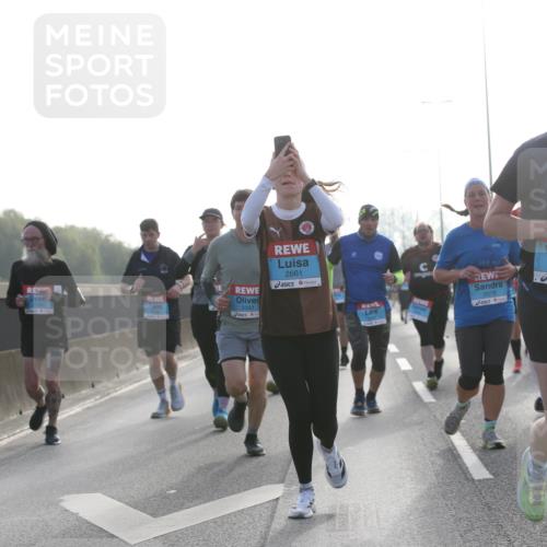 03.10.2026 - Köhlbrandbrückenlauf Jannik Wohlers http://msf.ph/oto/10705801 03.10.2026 09:19:43 Position 3 2063, 2661, 2593, 2578, 2534, 2422 meine-sportfotos.de