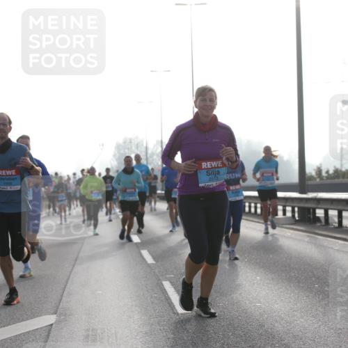 03.10.2026 - Köhlbrandbrückenlauf Jannik Wohlers http://msf.ph/oto/10705859 03.10.2026 09:19:52 Position 3 1068, 2513, 2574 meine-sportfotos.de