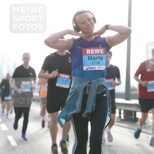 03.10.2026 - Köhlbrandbrückenlauf Jannik Wohlers http://msf.ph/oto/10705908 03.10.2026 09:20:03 Position 3 1732, 2736 meine-sportfotos.de