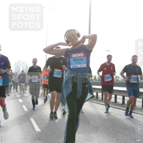 03.10.2026 - Köhlbrandbrückenlauf Jannik Wohlers http://msf.ph/oto/10705911 03.10.2026 09:20:03 Position 3 1732, 2736, 36 meine-sportfotos.de
