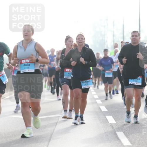 03.10.2026 - Köhlbrandbrückenlauf Jannik Wohlers http://msf.ph/oto/10705926 03.10.2026 09:20:06 Position 3 38, 2728, 3725, 2457, 2433, 3741 meine-sportfotos.de