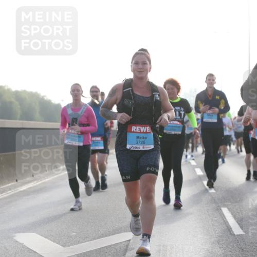 03.10.2026 - Köhlbrandbrückenlauf Jannik Wohlers http://msf.ph/oto/10705945 03.10.2026 09:20:11 Position 3 2721, 3725, 262, 2457 meine-sportfotos.de