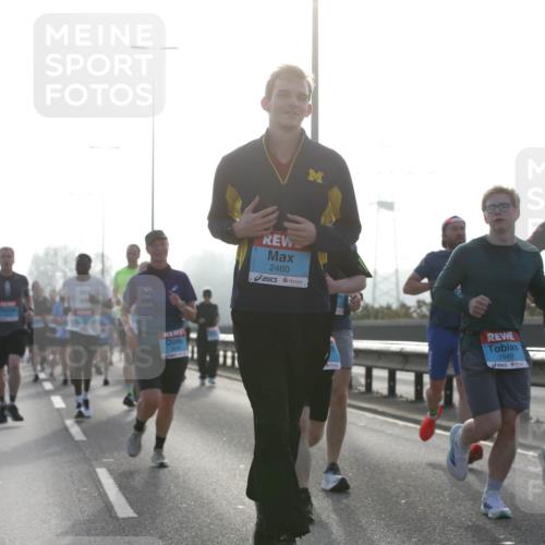 03.10.2026 - Köhlbrandbrückenlauf Jannik Wohlers http://msf.ph/oto/10705965 03.10.2026 09:20:14 Position 3 2460, 2549, 1901 meine-sportfotos.de