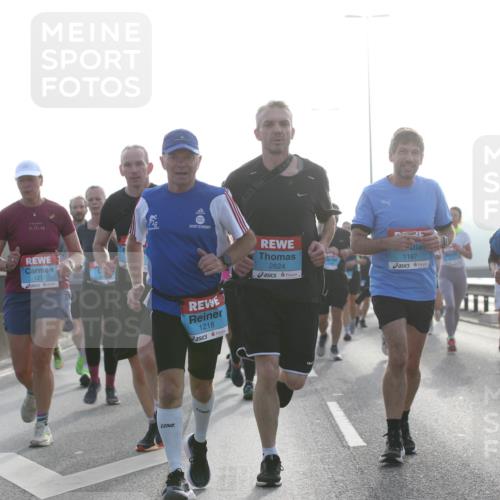 03.10.2026 - Köhlbrandbrückenlauf Jannik Wohlers http://msf.ph/oto/10706003 03.10.2026 09:20:22 Position 3 42, 195, 1217, 1218, 2624, 1187, 1188, 11 meine-sportfotos.de