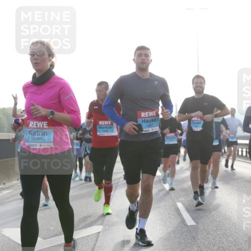03.10.2026 - Köhlbrandbrückenlauf Jannik Wohlers http://msf.ph/oto/10706032 03.10.2026 09:20:24 Position 3 1897, 3093, 1067, 146 meine-sportfotos.de