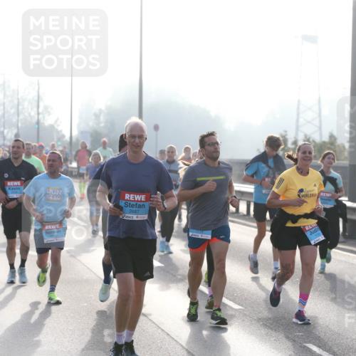 03.10.2026 - Köhlbrandbrückenlauf Jannik Wohlers http://msf.ph/oto/10706119 03.10.2026 09:20:45 Position 3 2687, 1119 meine-sportfotos.de