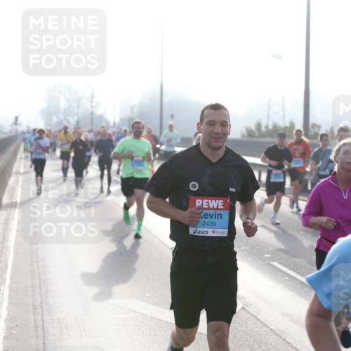 03.10.2026 - Köhlbrandbrückenlauf Jannik Wohlers http://msf.ph/oto/10706155 03.10.2026 09:20:50 Position 3 2439 meine-sportfotos.de