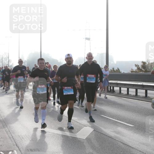 03.10.2026 - Köhlbrandbrückenlauf Jannik Wohlers http://msf.ph/oto/10706235 03.10.2026 09:21:26 Position 3 2773 meine-sportfotos.de