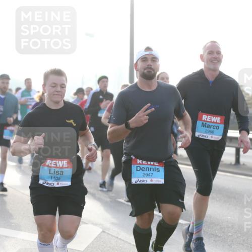 03.10.2026 - Köhlbrandbrückenlauf Jannik Wohlers http://msf.ph/oto/10706240 03.10.2026 09:21:27 Position 3 1105, 2947, 2966 meine-sportfotos.de