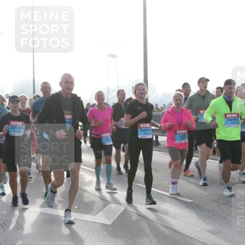 03.10.2026 - Köhlbrandbrückenlauf Jannik Wohlers http://msf.ph/oto/10706269 03.10.2026 09:21:33 Position 3 2898, 2577, 2159 meine-sportfotos.de