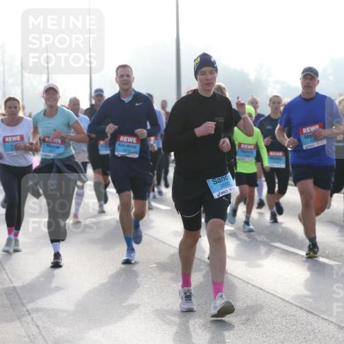 03.10.2026 - Köhlbrandbrückenlauf Jannik Wohlers http://msf.ph/oto/10706421 03.10.2026 09:22:20 Position 3 2816, 2600, 1183 meine-sportfotos.de