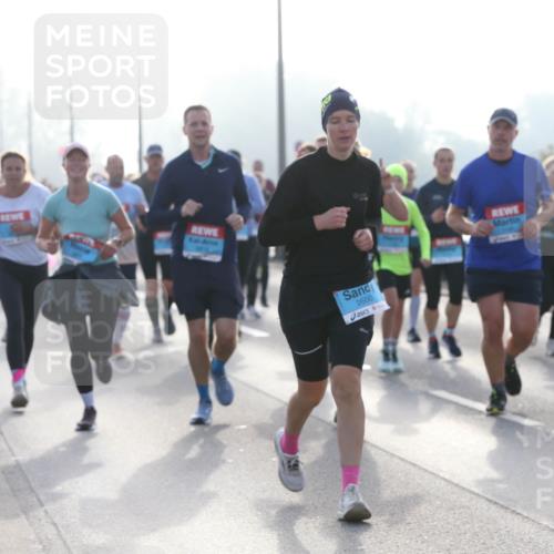 03.10.2026 - Köhlbrandbrückenlauf Jannik Wohlers http://msf.ph/oto/10706425 03.10.2026 09:22:20 Position 3 2600 meine-sportfotos.de