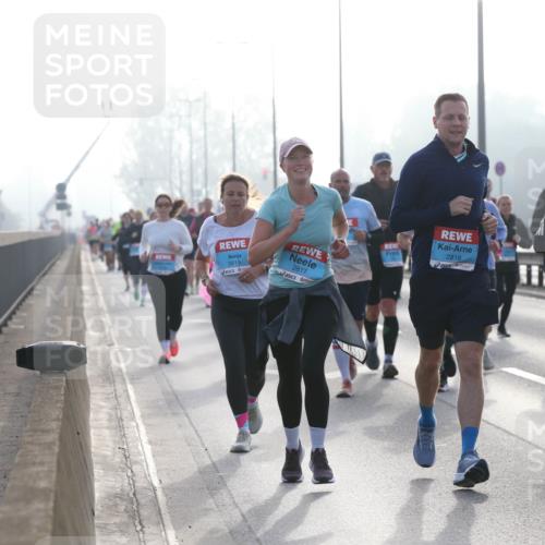 03.10.2026 - Köhlbrandbrückenlauf Jannik Wohlers http://msf.ph/oto/10706428 03.10.2026 09:22:21 Position 3 2816, 2817, 3815 meine-sportfotos.de