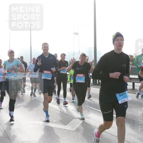 03.10.2026 - Köhlbrandbrückenlauf Jannik Wohlers http://msf.ph/oto/10706432 03.10.2026 09:22:22 Position 3 3815, 2817, 2816, 1182, 2600, 1183 meine-sportfotos.de