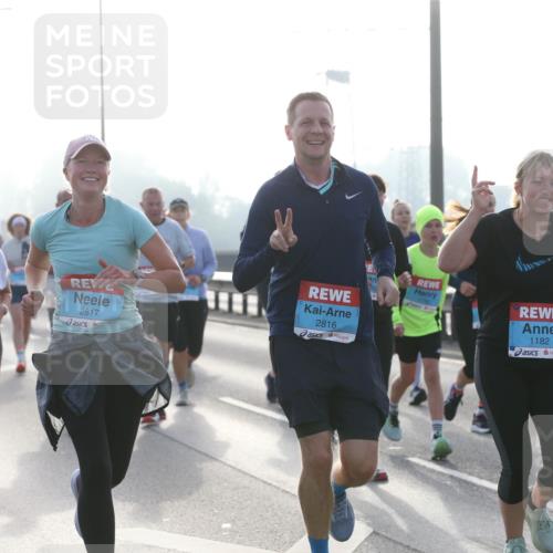 03.10.2026 - Köhlbrandbrückenlauf Jannik Wohlers http://msf.ph/oto/10706442 03.10.2026 09:22:23 Position 3 3815, 2817, 2816, 1182 meine-sportfotos.de