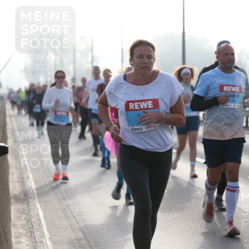 03.10.2026 - Köhlbrandbrückenlauf Jannik Wohlers http://msf.ph/oto/10706452 03.10.2026 09:22:25 Position 3 734, 361, 1736 meine-sportfotos.de