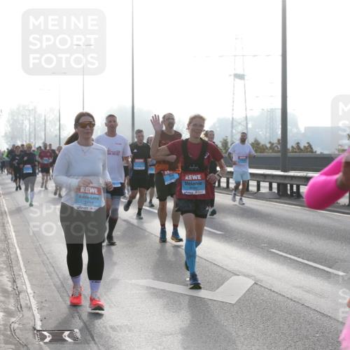 03.10.2026 - Köhlbrandbrückenlauf Jannik Wohlers http://msf.ph/oto/10706478 03.10.2026 09:22:29 Position 3 3118, 3152, 1474 meine-sportfotos.de