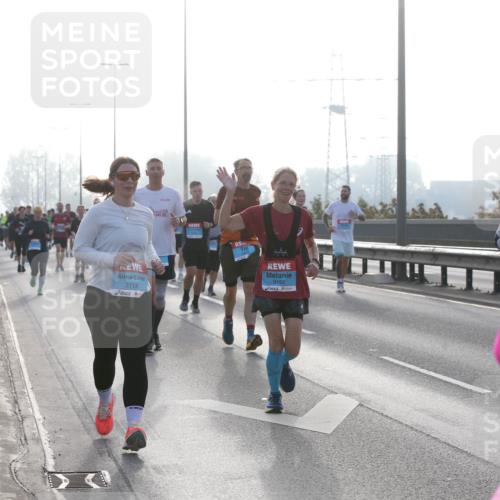 03.10.2026 - Köhlbrandbrückenlauf Jannik Wohlers http://msf.ph/oto/10706481 03.10.2026 09:22:30 Position 3 3118, 3152 meine-sportfotos.de