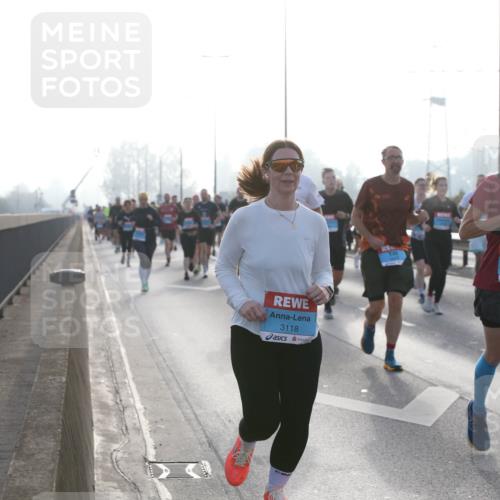 03.10.2026 - Köhlbrandbrückenlauf Jannik Wohlers http://msf.ph/oto/10706491 03.10.2026 09:22:30 Position 3 3118, 3152 meine-sportfotos.de