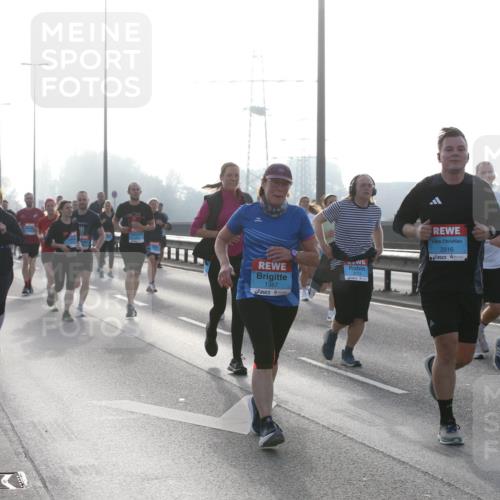 03.10.2026 - Köhlbrandbrückenlauf Jannik Wohlers http://msf.ph/oto/10706496 03.10.2026 09:22:34 Position 3 1367, 2916 meine-sportfotos.de