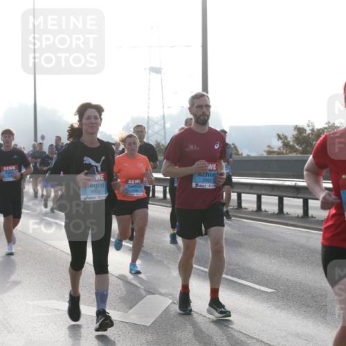 03.10.2026 - Köhlbrandbrückenlauf Jannik Wohlers http://msf.ph/oto/10706512 03.10.2026 09:22:40 Position 3 1333, 1536, 2983, 1169, 1235 meine-sportfotos.de