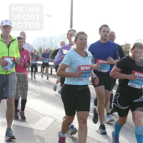 03.10.2026 - Köhlbrandbrückenlauf Jannik Wohlers http://msf.ph/oto/10706591 03.10.2026 09:22:56 Position 3 3136, 3697, 2838 meine-sportfotos.de