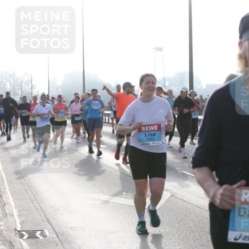 03.10.2026 - Köhlbrandbrückenlauf Jannik Wohlers http://msf.ph/oto/10706607 03.10.2026 09:22:59 Position 3 2982, 2690 meine-sportfotos.de