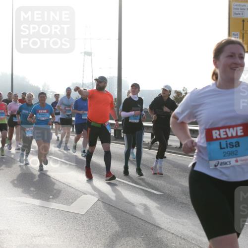 03.10.2026 - Köhlbrandbrückenlauf Jannik Wohlers http://msf.ph/oto/10706612 03.10.2026 09:23:00 Position 3 2982 meine-sportfotos.de