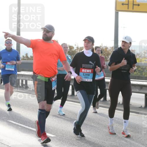 03.10.2026 - Köhlbrandbrückenlauf Jannik Wohlers http://msf.ph/oto/10706623 03.10.2026 09:23:01 Position 3 1635, 2883, 3445 meine-sportfotos.de