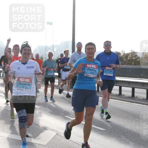 03.10.2026 - Köhlbrandbrückenlauf Jannik Wohlers http://msf.ph/oto/10706633 03.10.2026 09:23:03 Position 3 1519, 1875, 1635, 2732 meine-sportfotos.de