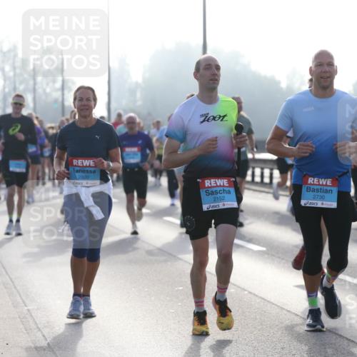 03.10.2026 - Köhlbrandbrückenlauf Jannik Wohlers http://msf.ph/oto/10706702 03.10.2026 09:23:13 Position 3 001, 2800, 2152, 2730, 1484 meine-sportfotos.de