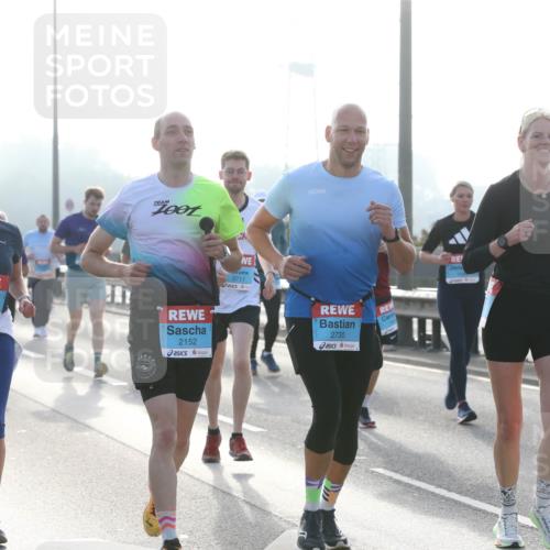 03.10.2026 - Köhlbrandbrückenlauf Jannik Wohlers http://msf.ph/oto/10706715 03.10.2026 09:23:14 Position 3 001, 2800, 2152, 3711, 2730, 1762 meine-sportfotos.de